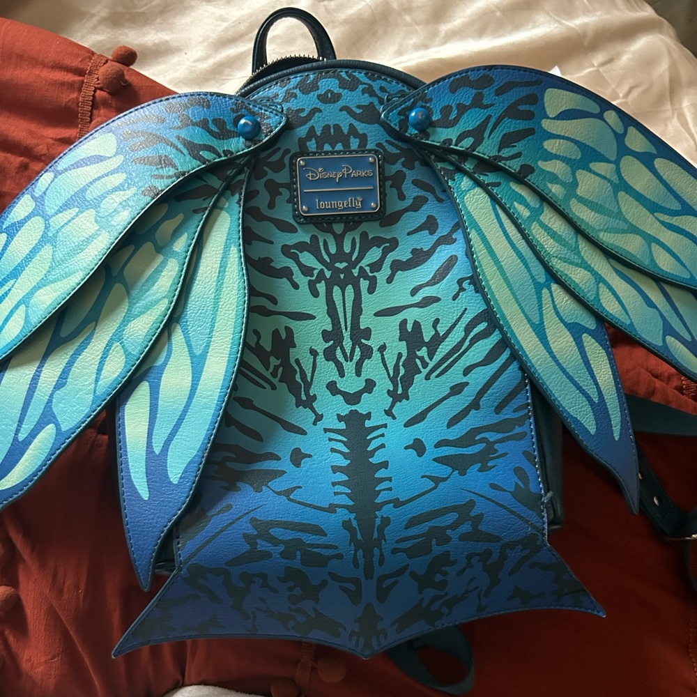 D23 exclusive loungefly backpack avatar